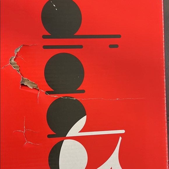 DIADORA STRIDE WOMENS INDOOR SOCCER SHOES - Picture 2 of 3